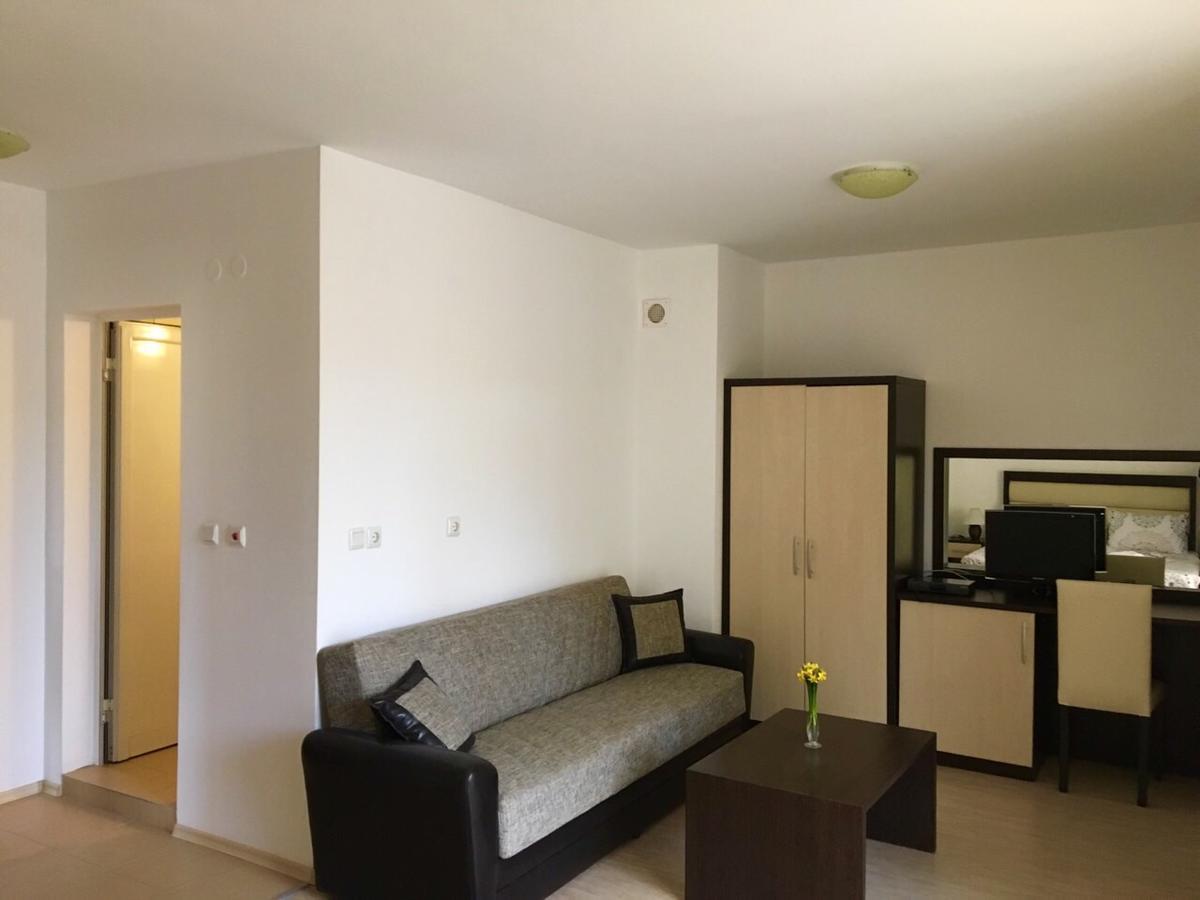 Siana 3 Suits Pomorie Luaran gambar