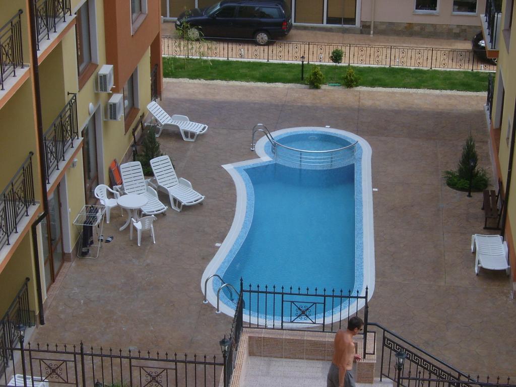 Siana 3 Suits Pomorie Luaran gambar